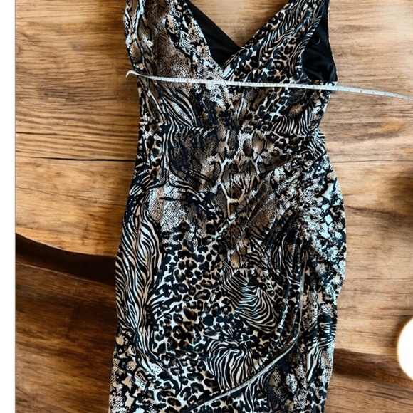 Alfani Sheath Dress Women's Size 10 Animal Print Sleeveless Wrap V Neck. - Picture 2 of 10
